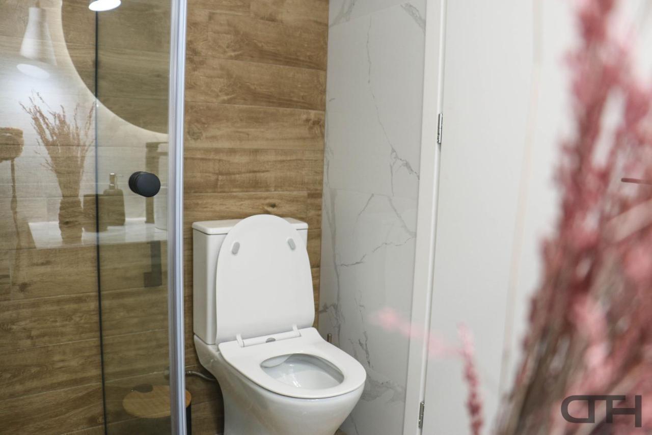 New Deluxe Studio 4 Downtown Thessaloniki- Fully Equiped ภายนอก รูปภาพ